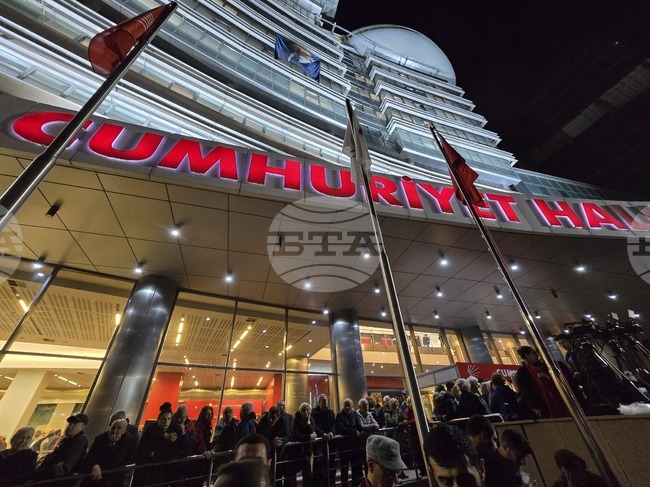 Основният политически съюзник на Ердоган призова Кълъчдароглу да се оттегли от председателския пост на НРП в Турция, на който беше върнат от съд