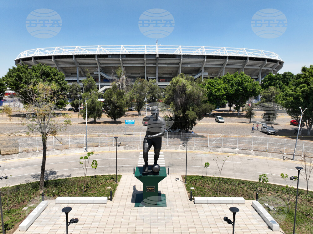 Mexico Pele Statue Soccer