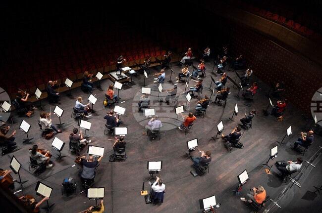 San Francisco Symphony Chan