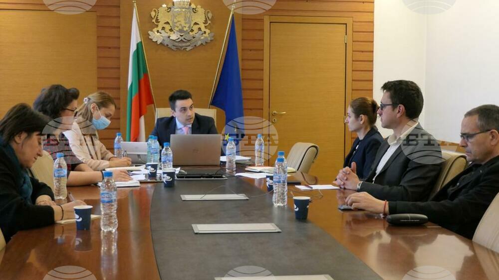 Заедно с производителите ще работим за насърчаване на винения туризъм, заяви заместник-министър Момчил Неков