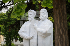 Поморие - паметник на Св. св. Кирил и Методий - монумент