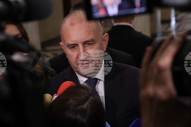 From Paris, Bulgarian PM Urges Europe to Rethink Strategy Vis-a-Vis Ukraine War