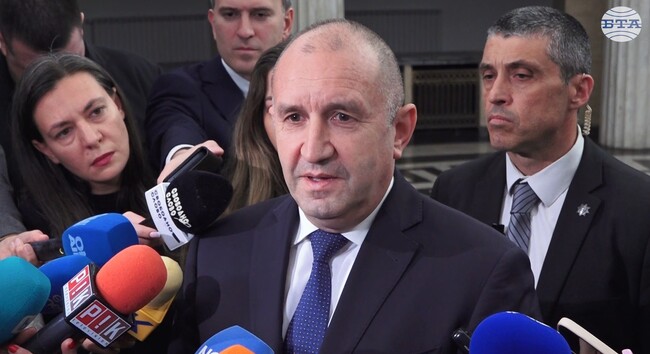 Нищо не е направено нито по въпроса с Пепи Еврото, нито с Нотариуса, но тези случаи трябва да се разплетат, каза премиерът Румен Радев