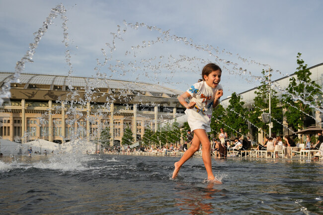 APTOPIX Russia Daily Life