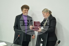 Шумен - Шуменски университет „Епископ Константин Преславски“ - Почетен плакет - проф. Русанка Петрова
