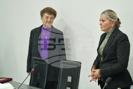 Шумен - Шуменски университет „Епископ Константин Преславски“ - Почетен плакет - проф. Русанка Петрова