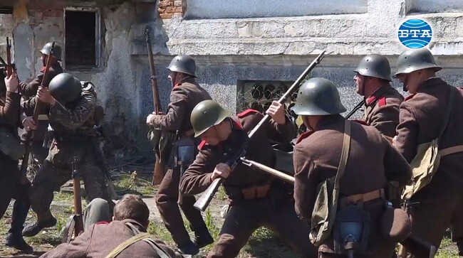 Зрелищна военноисторическа възстановка на битка по време на Втората световна война „оживя“ в Ямбол