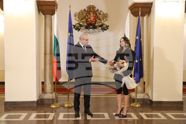 Министерски съвет - Румен Радев - Дара - среща