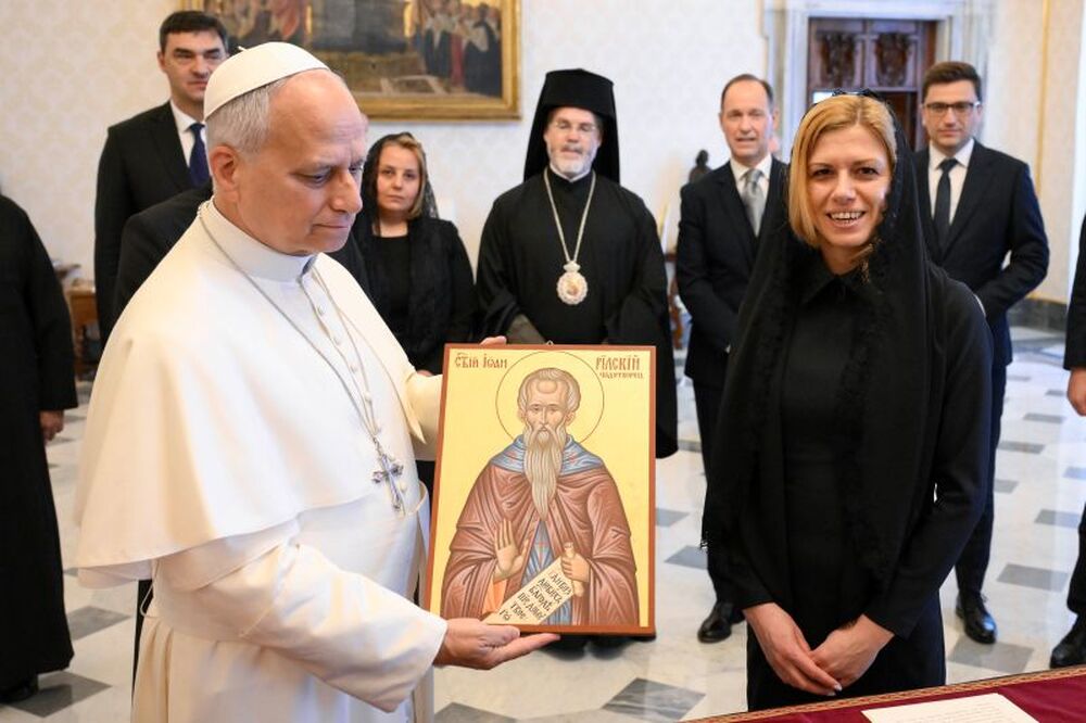 Ватикан - Папа Лъв XIV - Михаела Доцова - парламентарна делегация