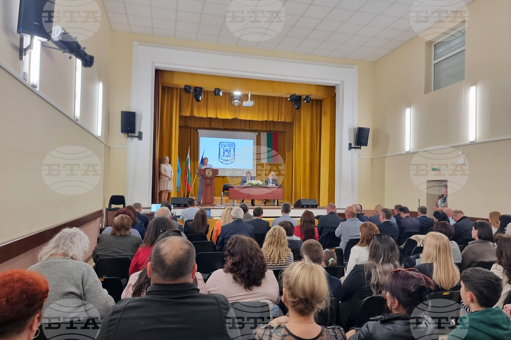 Балчик - тържествено заседание на Общинския съвет - награди
