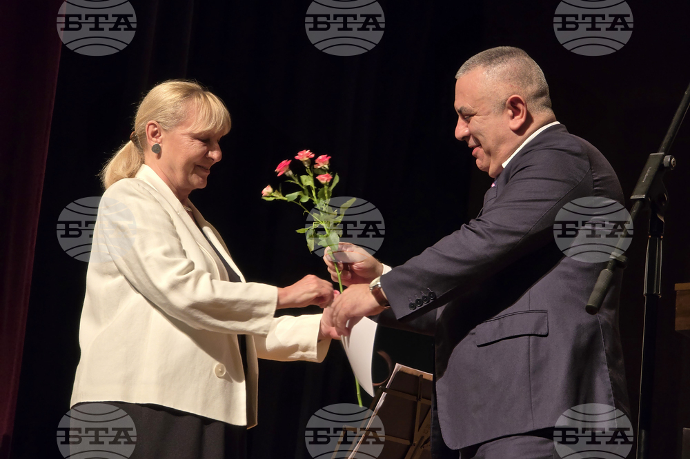Сливен - церемония - награда „Аргира Жечкова“