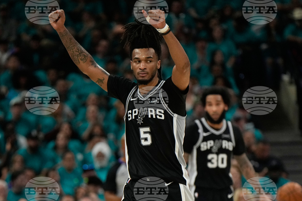 Thunder Spurs Basketball
