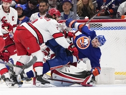 Hurricanes Islanders Hockey