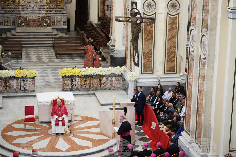 Italy Pope Acerra