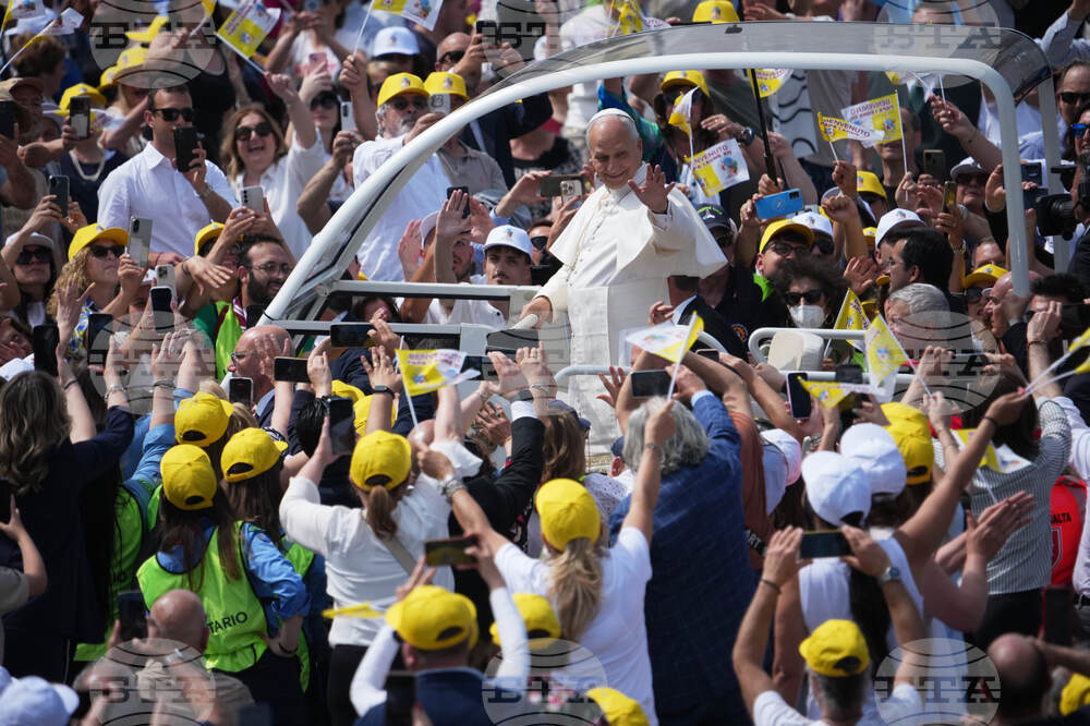 Italy Pope Acerra