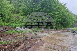 Априлци - реки - частично бедствено положение