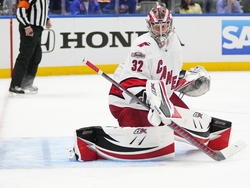 Hurricanes Islanders Hockey