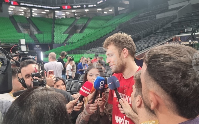 Александър Везенков преди финала срещу Реал Мадрид в Евролигата: "Трябва да сме целенасочени върху нашата игра"