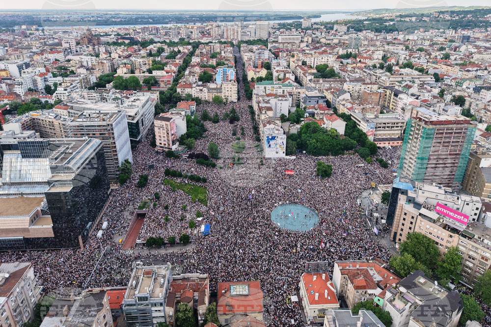 APTOPIX Serbia Protest