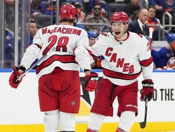 Hurricanes Islanders Hockey