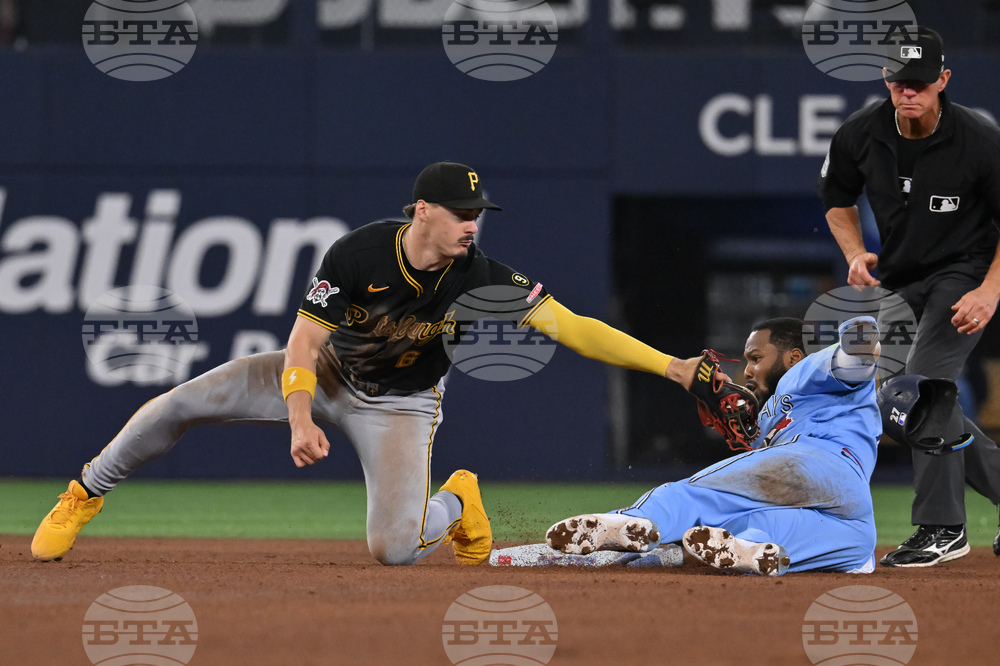 Pirates Braves Baseball