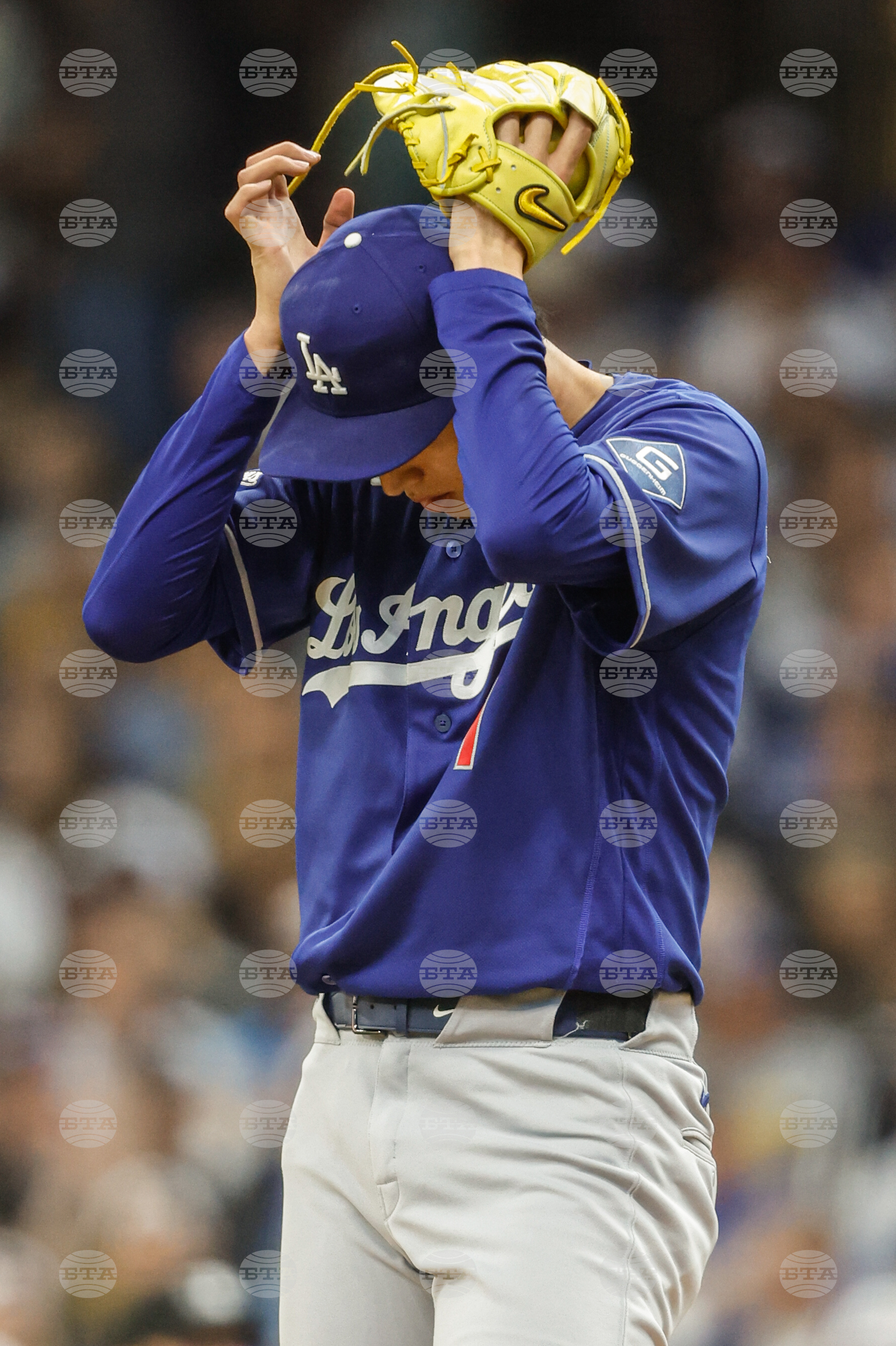 Dodgers Brewers Baseball