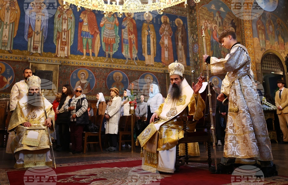 „Света Неделя“ - патриаршеска света литургия