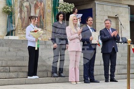 Шумен - 24 май - празнично шествие - награди