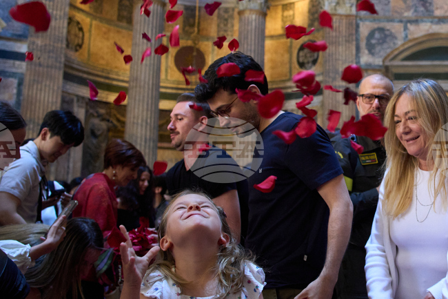 APTOPIX Italy Pentecost