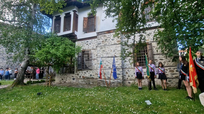 Златоград отбеляза 24 май с шествие до Взаимното училище и празник на живите занаяти