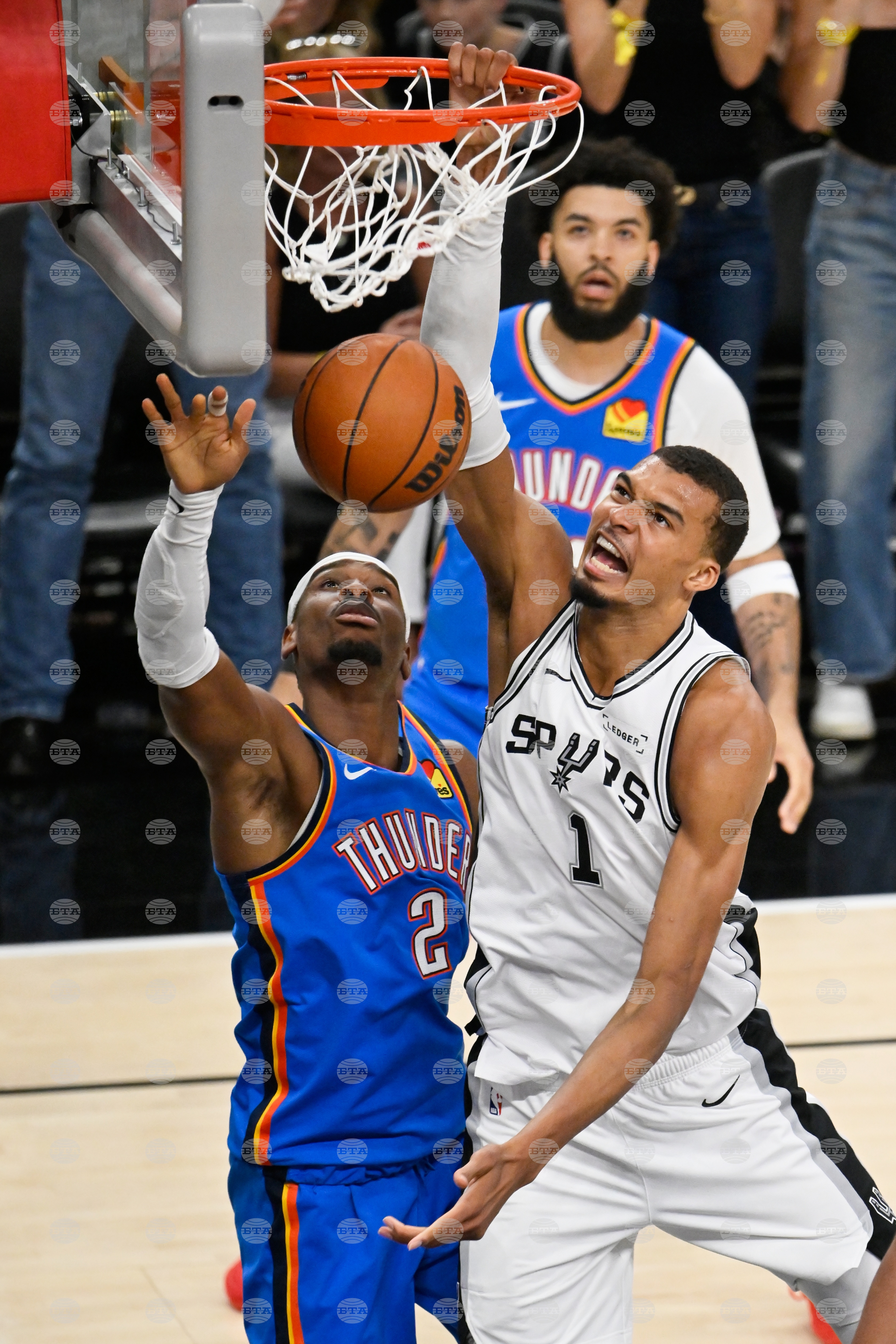 Thunder Spurs Basketball