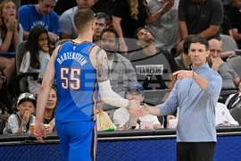 Thunder Spurs Basketball