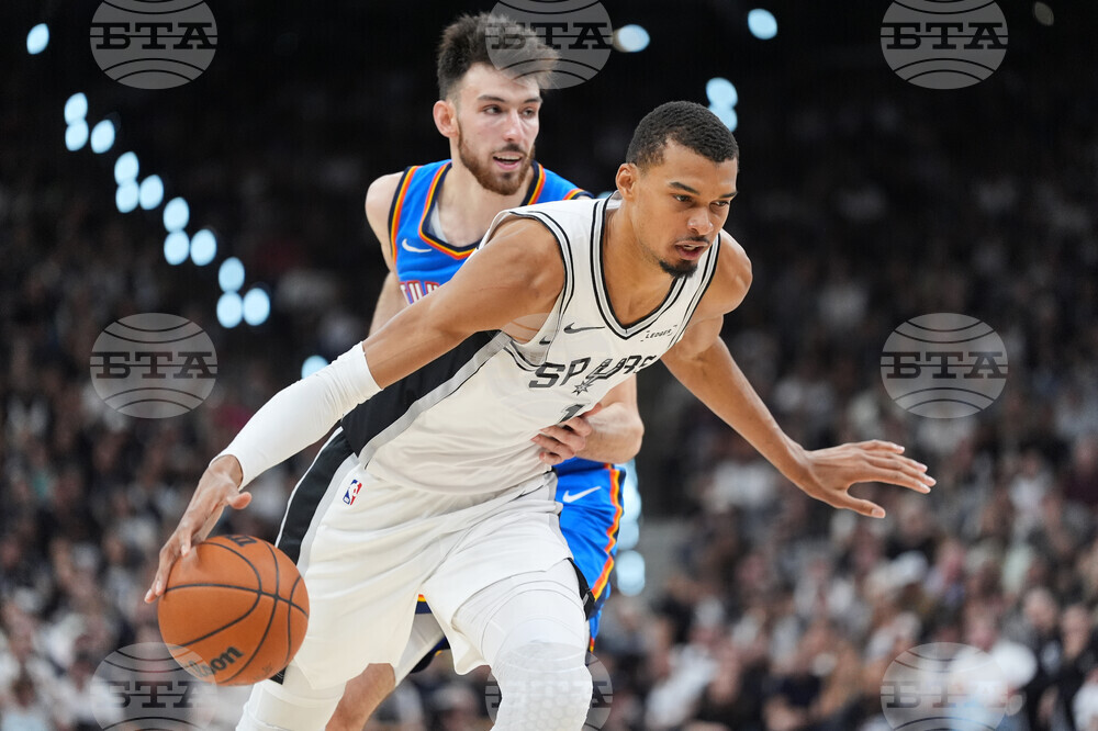 Thunder Spurs Basketball