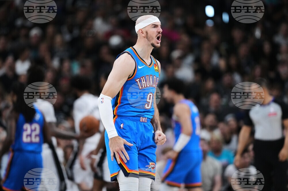 Thunder Spurs Basketball