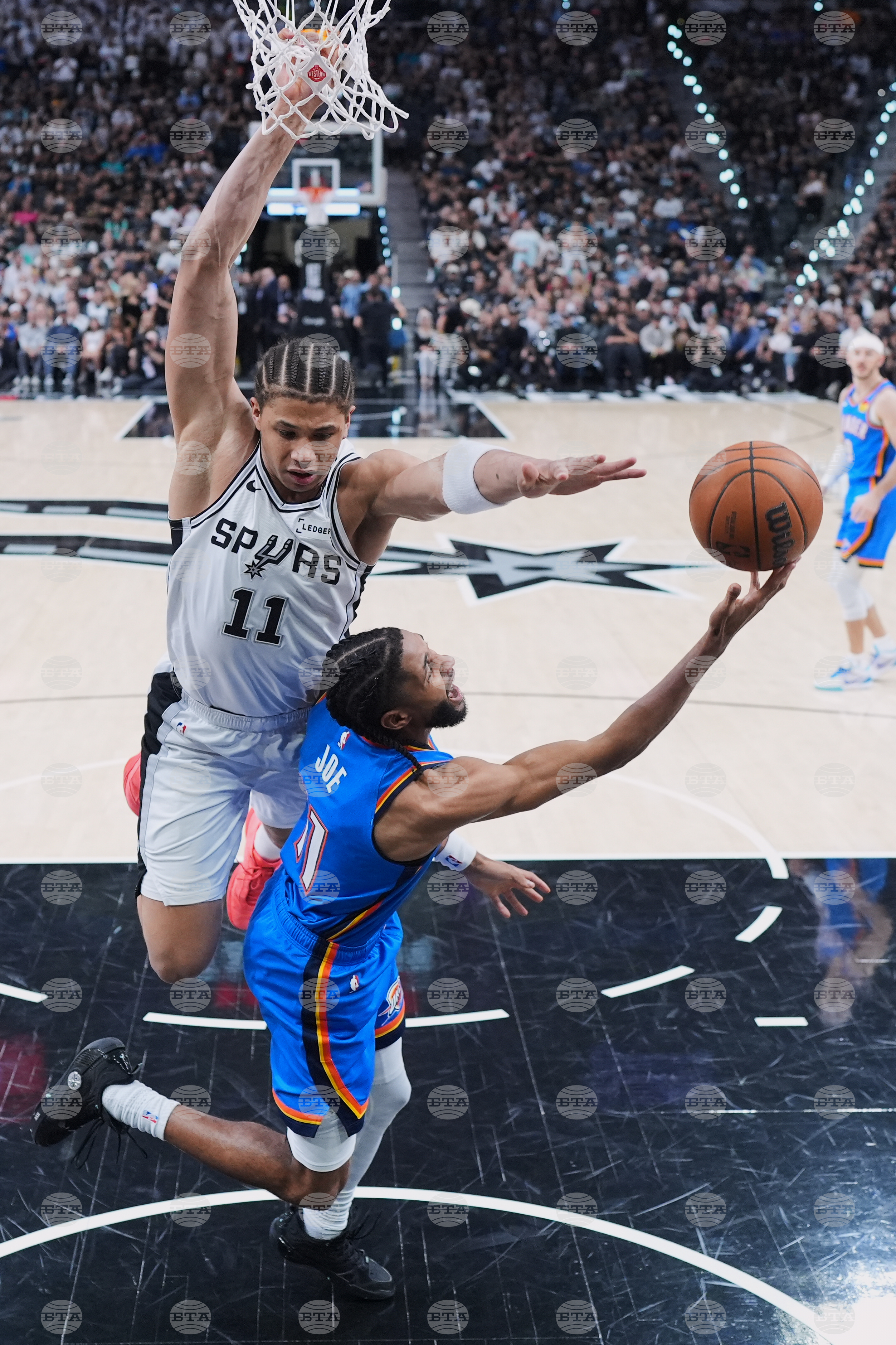 Thunder Spurs Basketball