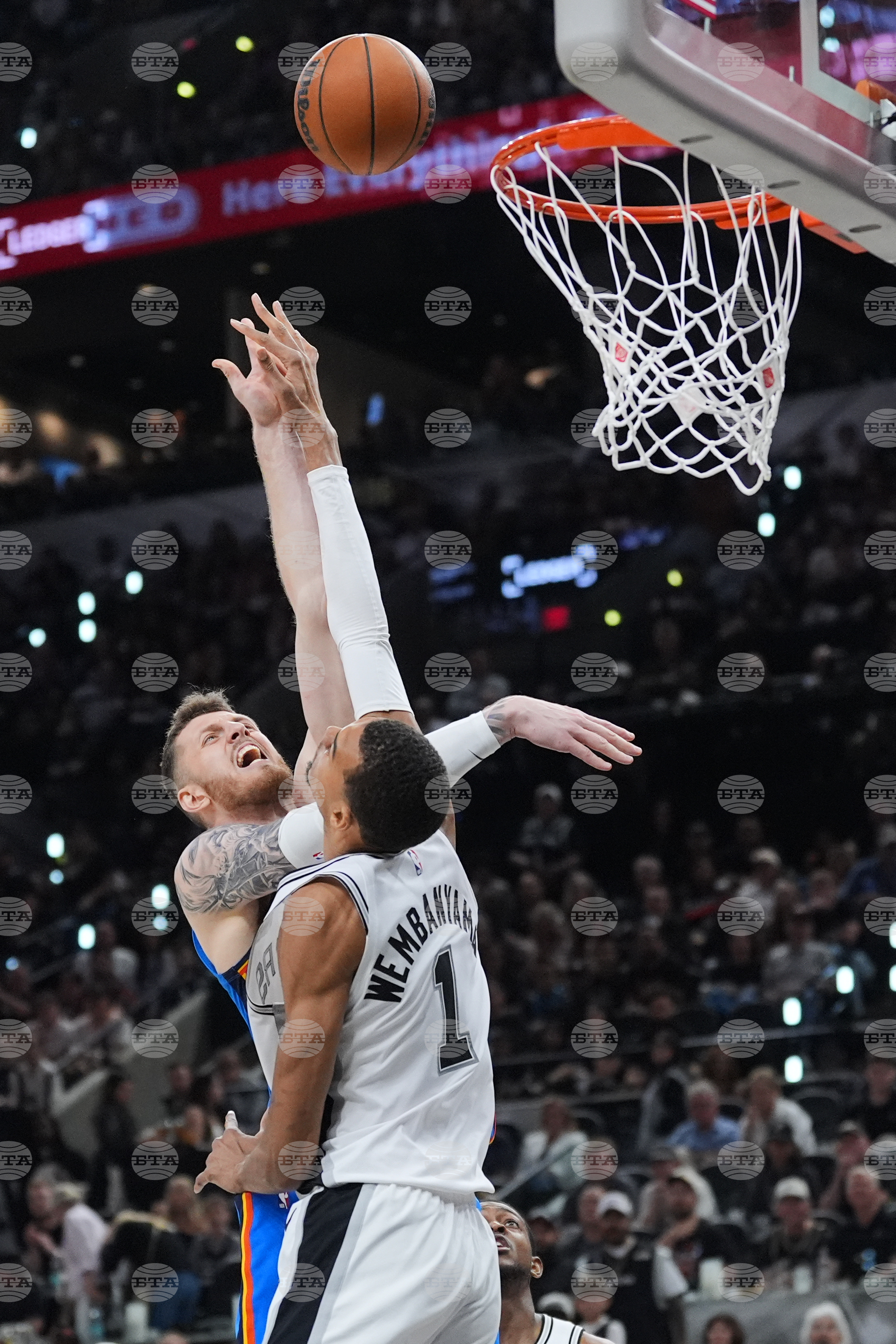 Thunder Spurs Basketball