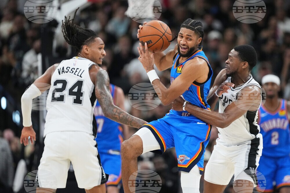 Thunder Spurs Basketball