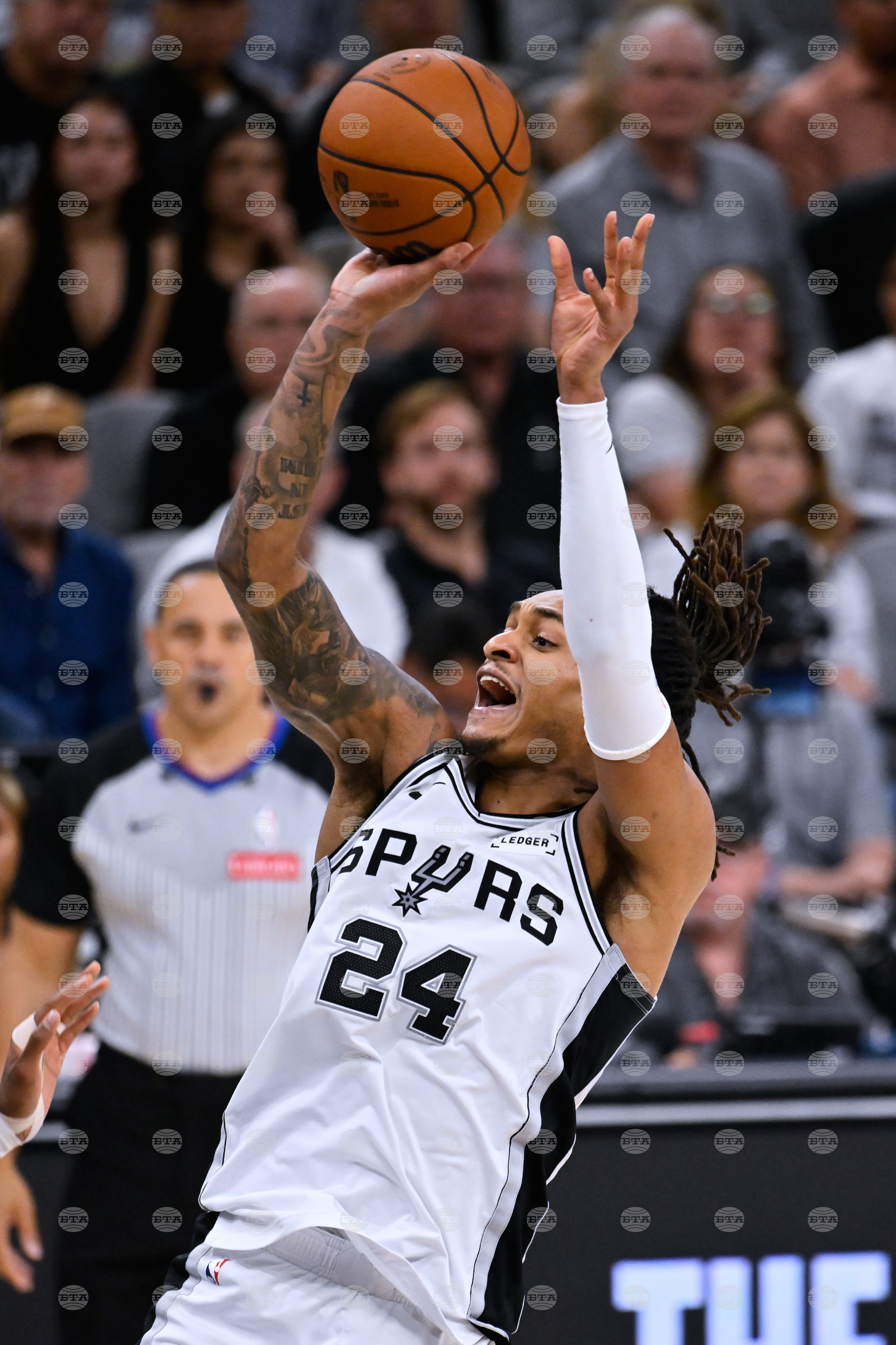 Thunder Spurs Basketball