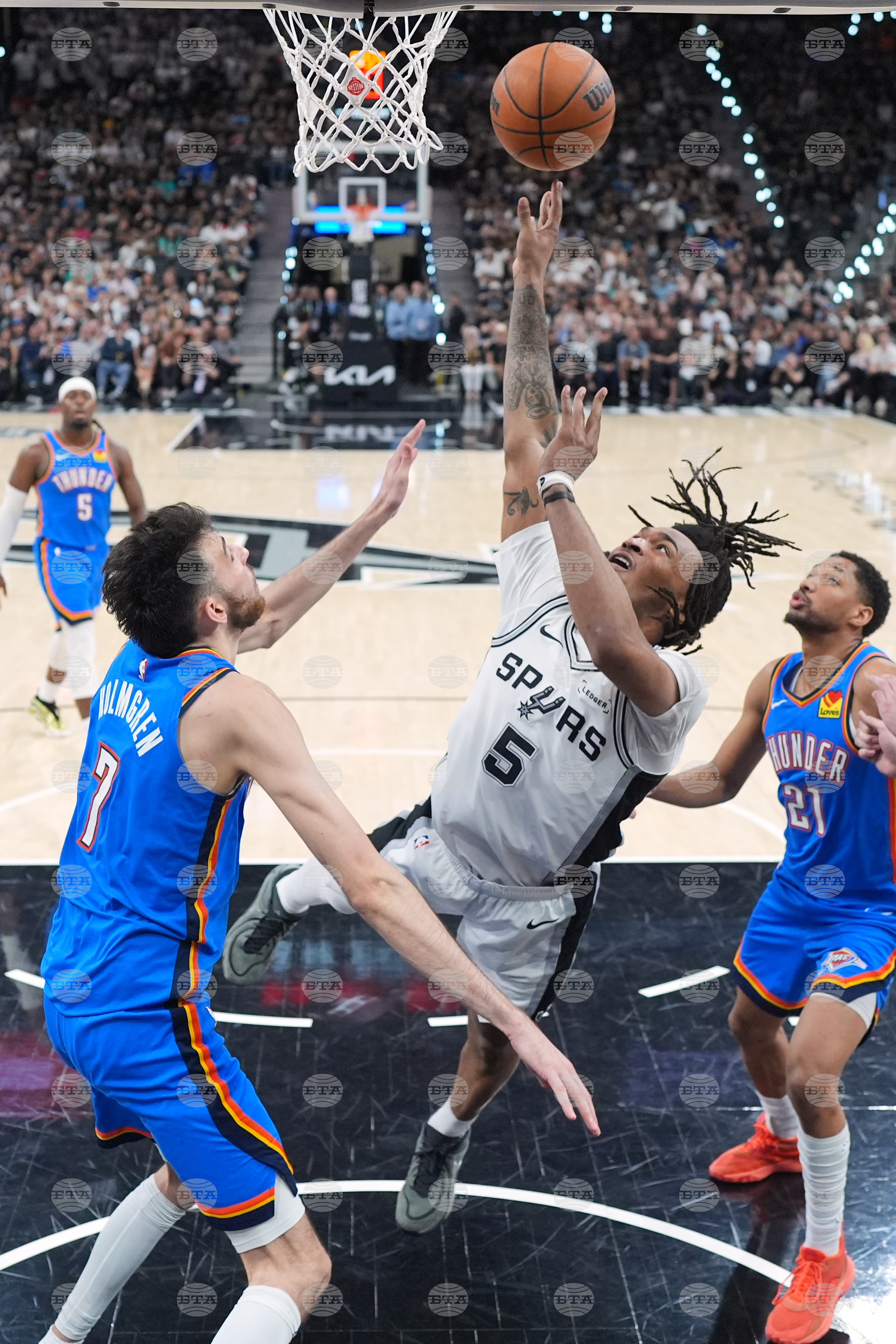 Thunder Spurs Basketball