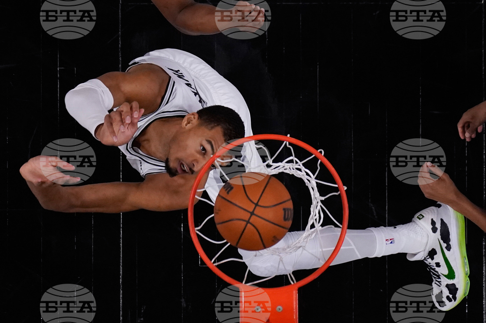 Thunder Spurs Basketball