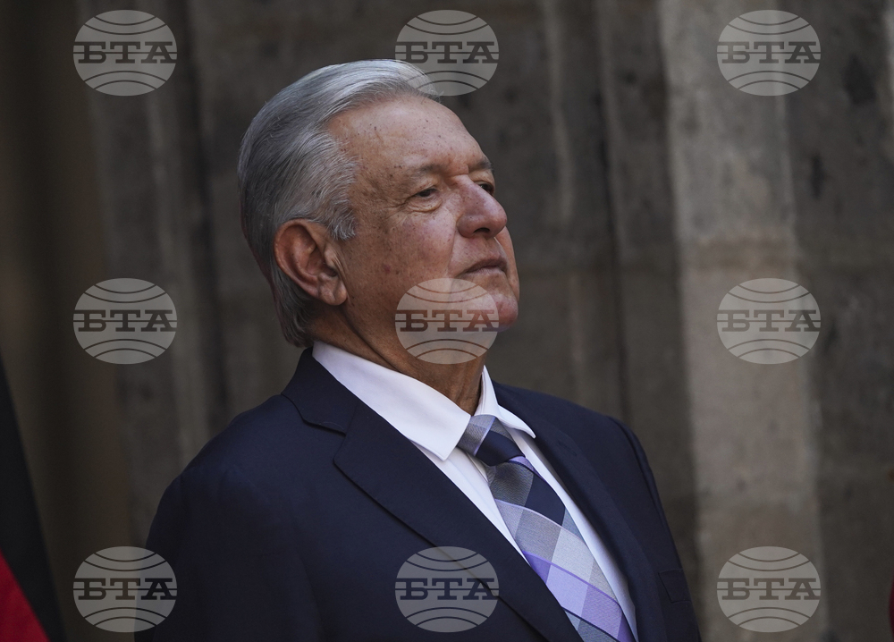 Перуанският парламент обяви мексиканския президент за персона нон грата