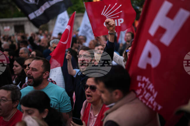 Ново напрежение в турската опозиционна Народнорепубликанска партия около предстоящо заседание на парламентарната ѝ група