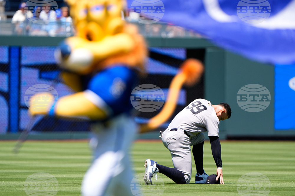Yankees Royals Baseball