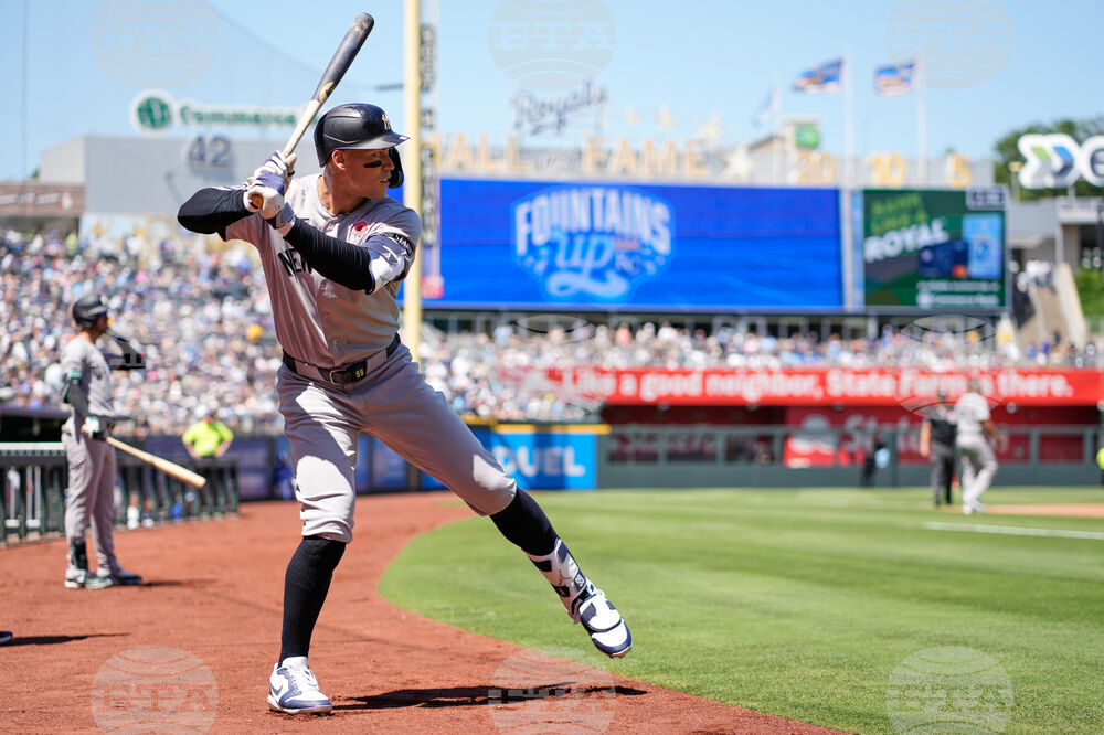 Yankees Royals Baseball