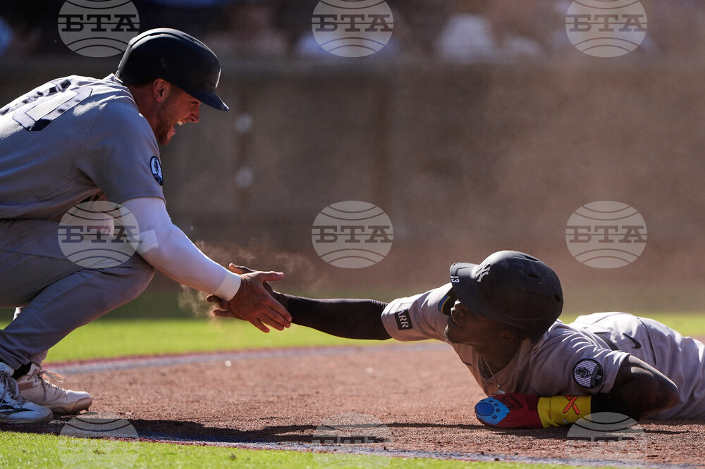 Yankees Royals Baseball