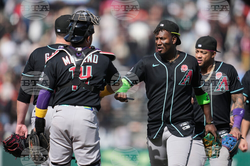 Diamondbacks Giants Baseball