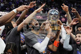 APTOPIX Knicks Cavaliers Basketball