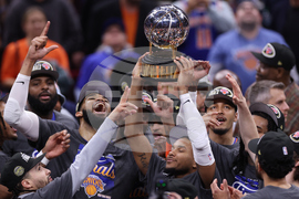 APTOPIX Knicks Cavaliers Basketball