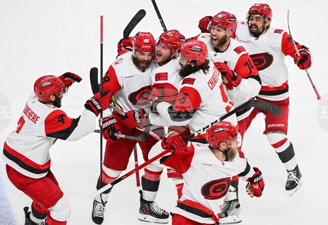 CORRECTION Hurricanes Canadiens Hockey
