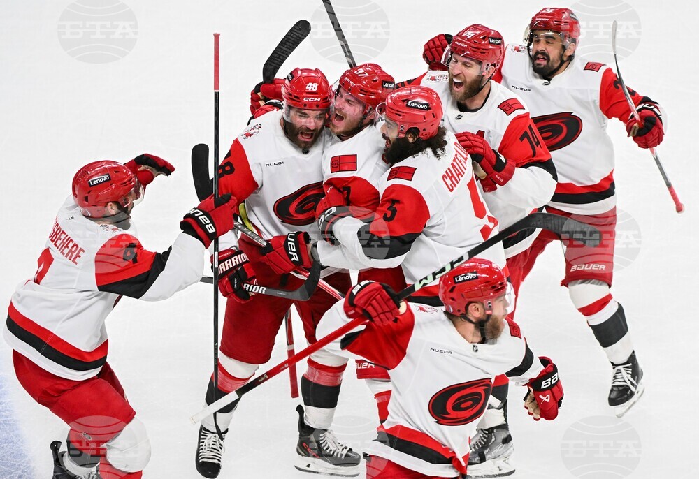 CORRECTION Hurricanes Canadiens Hockey